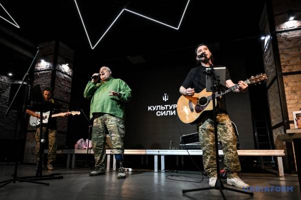 Оперний красень: як співак підкорив фронт і став новим Паваротті 19 Оперний красень: як співак підкорив фронт і став новим Паваротті 19