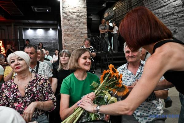 Оперний красень: як співак підкорив фронт і став новим Паваротті 23 Оперний красень: як співак підкорив фронт і став новим Паваротті 23