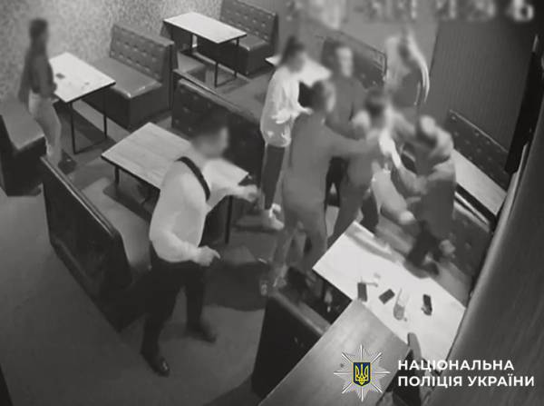 Німеччина видала Україні чоловіка, якого підозрюють у жорстокому вбивстві в київському більярдному клубі 5