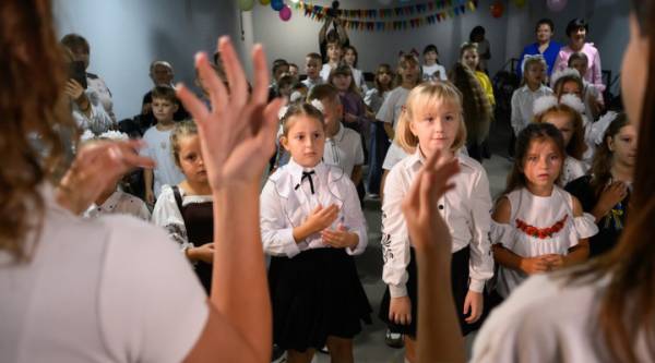 Головна 90 День знань: українські школярі та студенти розпочинають навчальний рік