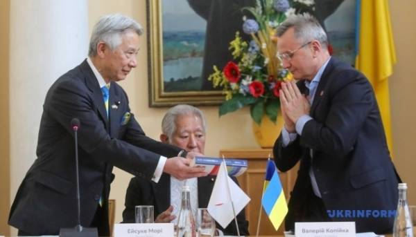 Українською вийшла книга японського політика про безбар'єрне суспільство 4 Українською вийшла книга японського політика про безбар'єрне суспільство 4