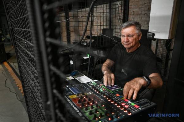 Оперний красень: як співак підкорив фронт і став новим Паваротті 25 Оперний красень: як співак підкорив фронт і став новим Паваротті 25