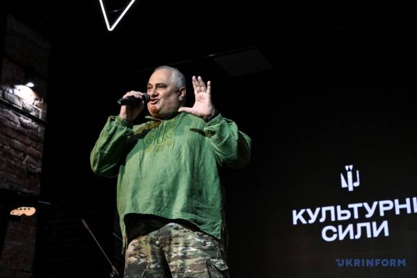 Оперний красень: як співак підкорив фронт і став новим Паваротті 16 Оперний красень: як співак підкорив фронт і став новим Паваротті 16