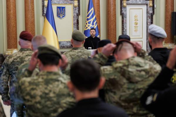 Зеленський нагородив розвідників за заслуги 4 Зеленський нагородив розвідників за заслуги 4