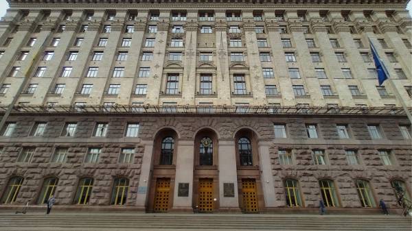 Головна 42 Кияни запасаються їжею та водою: місто готується до можливих блекаутів