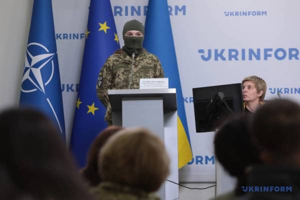 Сухопутні війська закликають жінок долучитися до екіпажів дронів 12 Сухопутні війська закликають жінок долучитися до екіпажів дронів 12