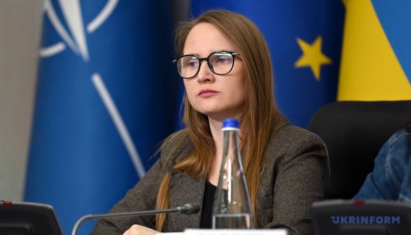 Символ підтримки полонених та зниклих безвісти з'явиться в Україні 10 Символ підтримки полонених та зниклих безвісти з'явиться в Україні 10