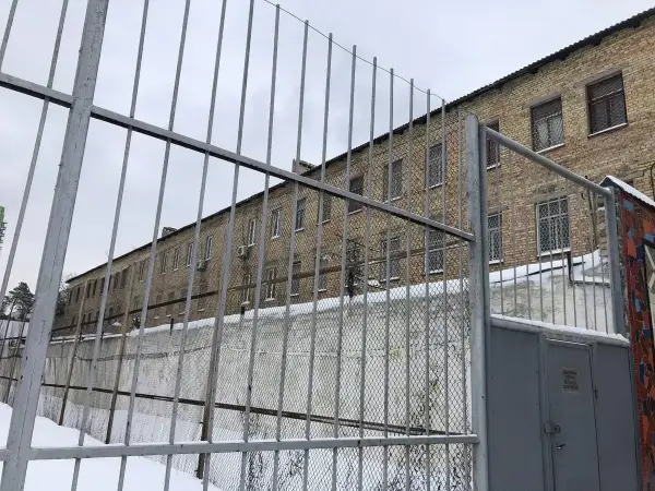 Головна 30 Окупанти зведуть СІЗО та колонії на Херсонщині до 2035 року