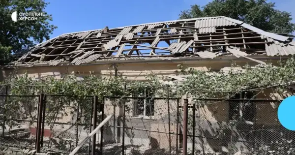 Головна 68 Росіяни обстріляли Корабельний район Херсона, є поранений