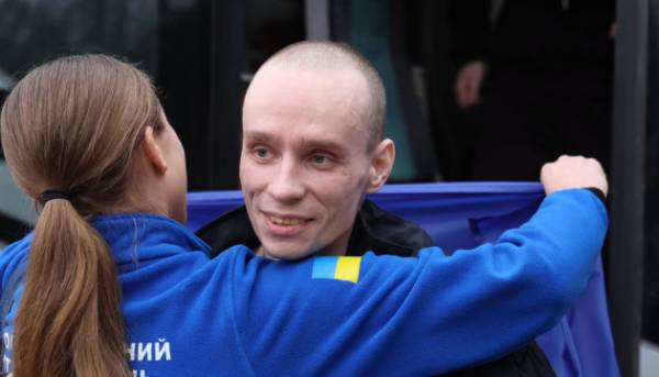 СБУ оприлюднила ексклюзивні кадри повернення українців додому 4