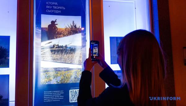 Укрінформ вшановує захисників та захисниць виставкою унікальних історій 9 Укрінформ вшановує захисників та захисниць виставкою унікальних історій 9