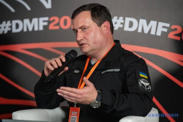 «Командири перемоги»: Укрінформ презентував книгу про тих, хто веде Україну до звитяги 11